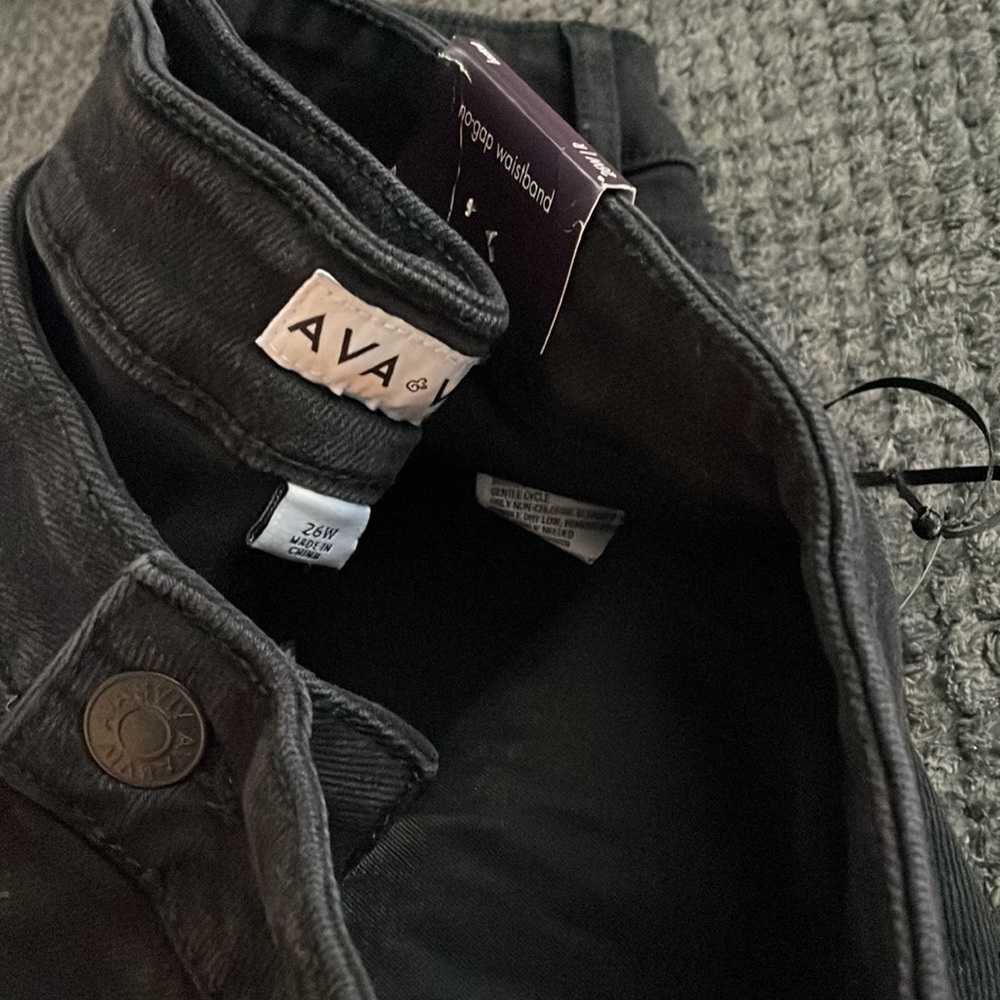 Ava Viv high rise, ankle boot cut black jeans NWT 26w - Picture 6 of 6